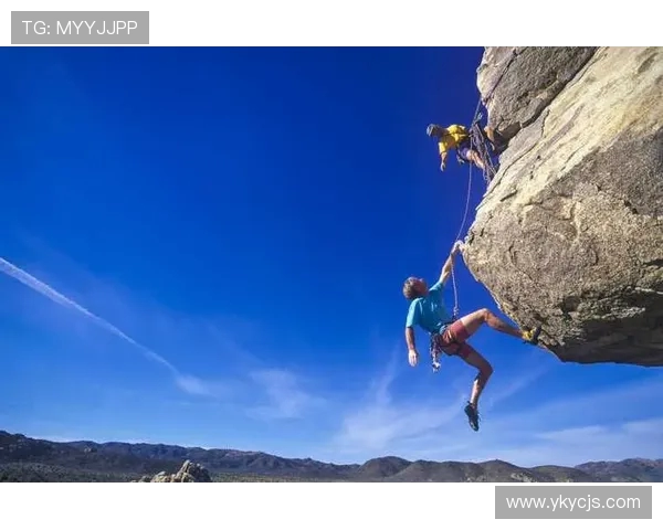 成都极限运动队在世界攀岩锦标赛中的辉煌突破与奋斗历程回顾