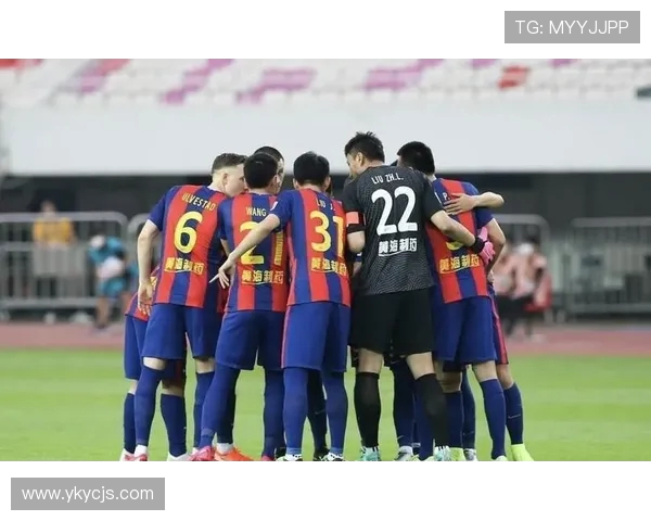 重庆足球队灵活性全面对比分析及其对比赛表现的影响探讨